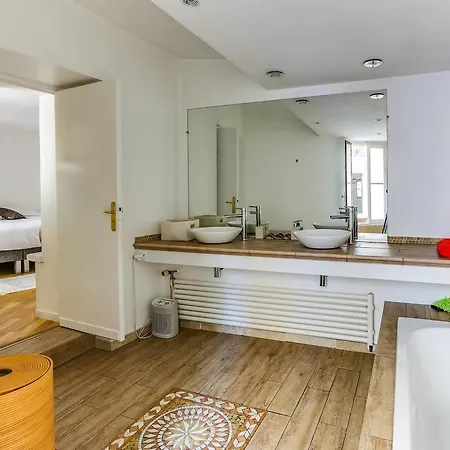 Superbe Duplex Tres Original Au Coeur Du Cannet ! * Le Cannet