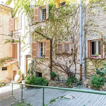 Superbe Duplex Tres Original Au Coeur Du Cannet ! *